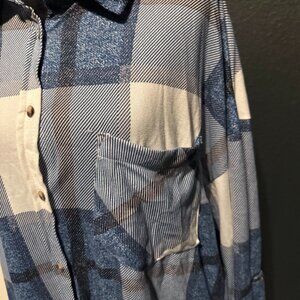 Eden & Olivia Shirt Womens SZ XL Blue Button Down Plaid Soft Flannel Long Sleeve